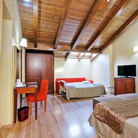Hotel Camelia Rome Bagian luar foto