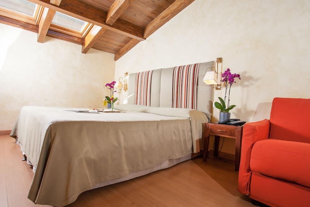 Hotel Camelia Rome Bagian luar foto