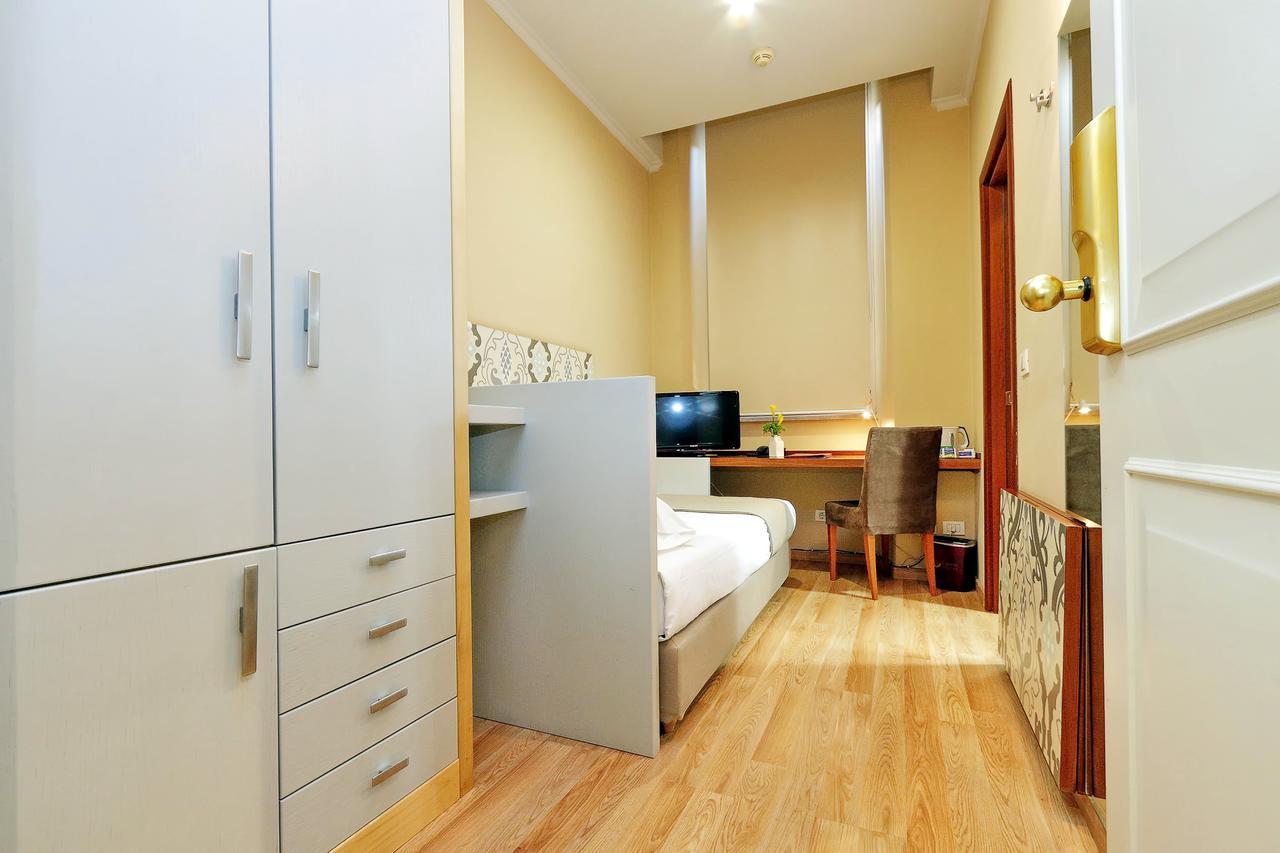 Hotel Camelia Rome Bagian luar foto