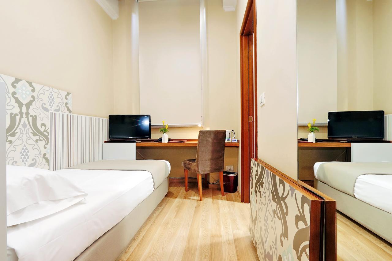 Hotel Camelia Rome Bagian luar foto
