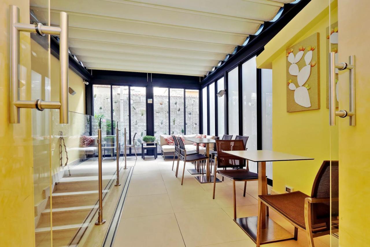 Hotel Camelia Rome Bagian luar foto