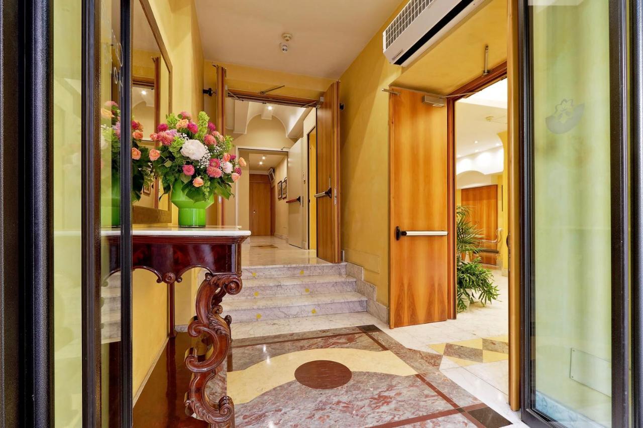Hotel Camelia Rome Bagian luar foto