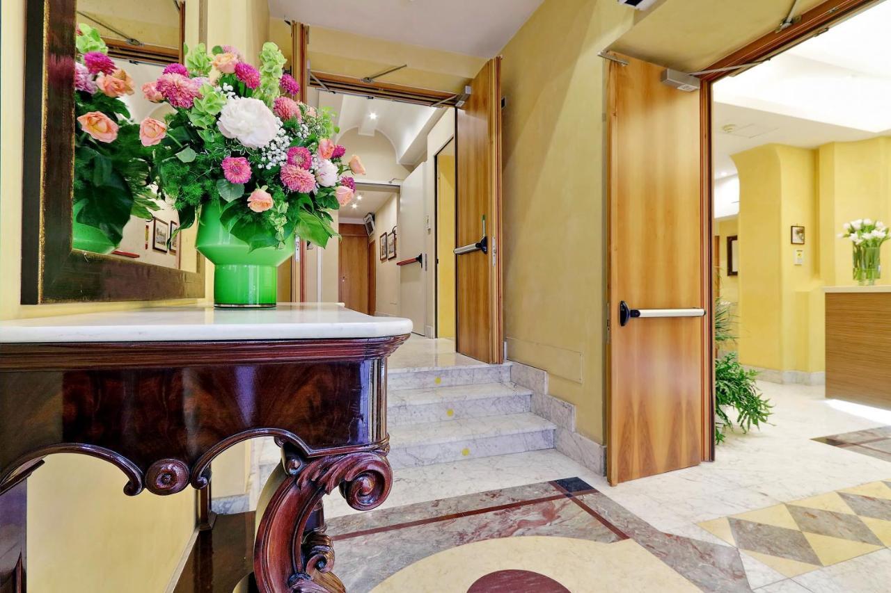 Hotel Camelia Rome Bagian luar foto